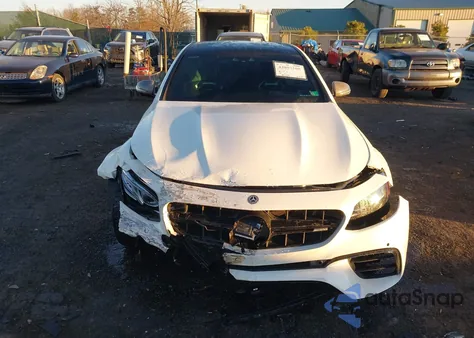 2018 Mercedes-Benz E-Class Amg E 63 S z USA, uszkodzony, nr VIN WDDZF8KB5JA380635